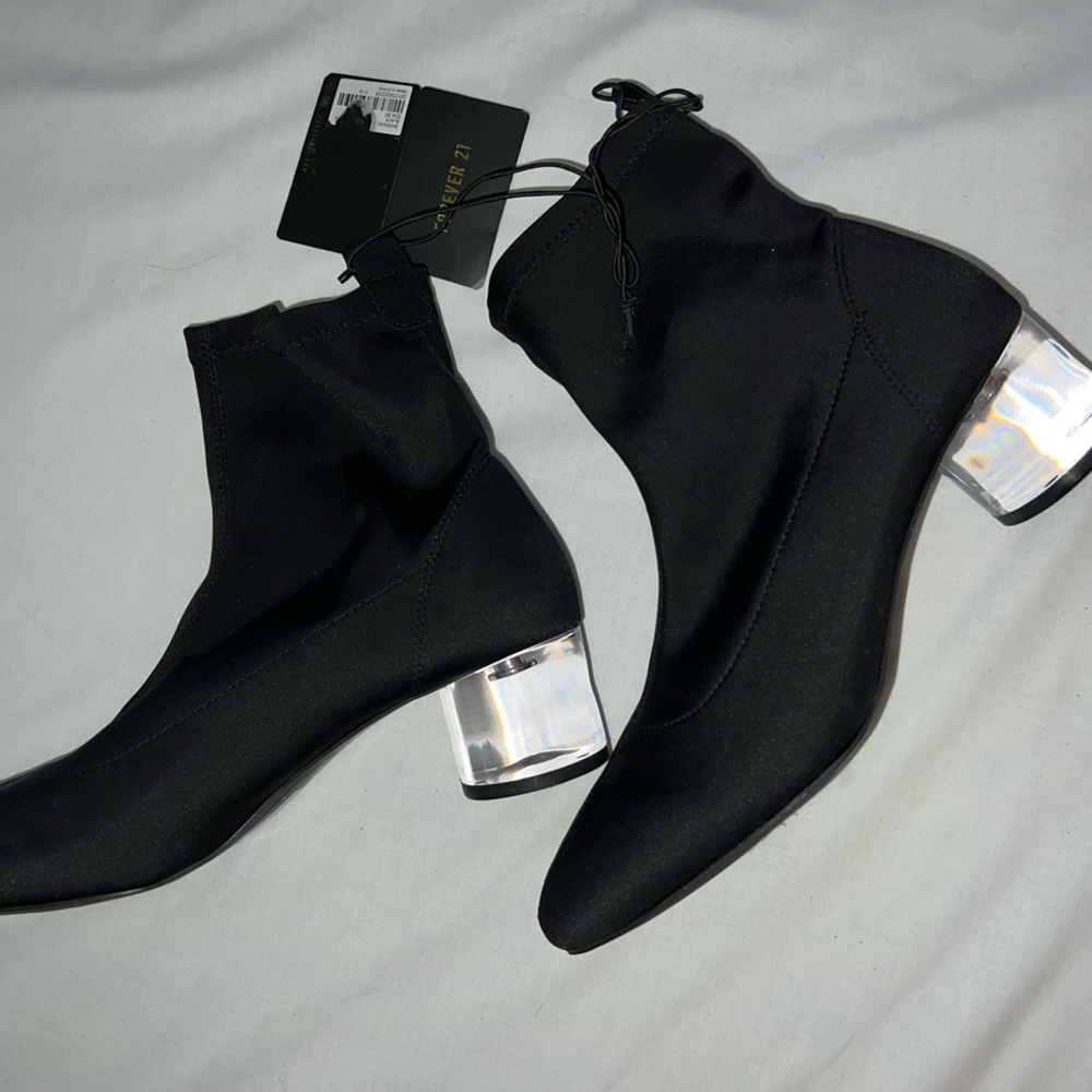 New ankle boots black with clear heels from Forever 21, never wore them.